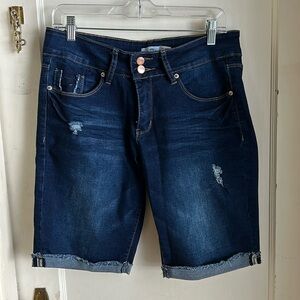 Royalty For Me size 8 Jean shorts